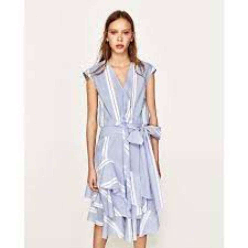 ZARA Blue White Striped Crop Top 1639/070